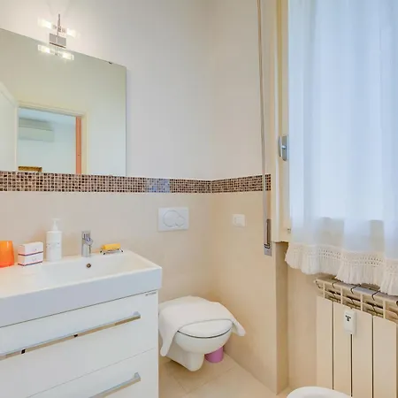 Rhapsody By The Sea - Happy Apartment *