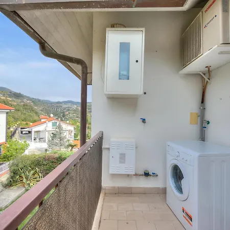 Apartment Rhapsody By The Sea - Happy *