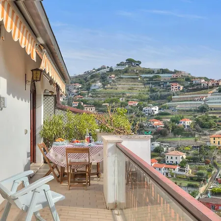 Rhapsody By The Sea - Happy Apartment Sanremo